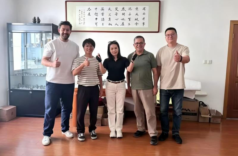 jakstar beariong Workshop Inspection with Foreign Client.jpg