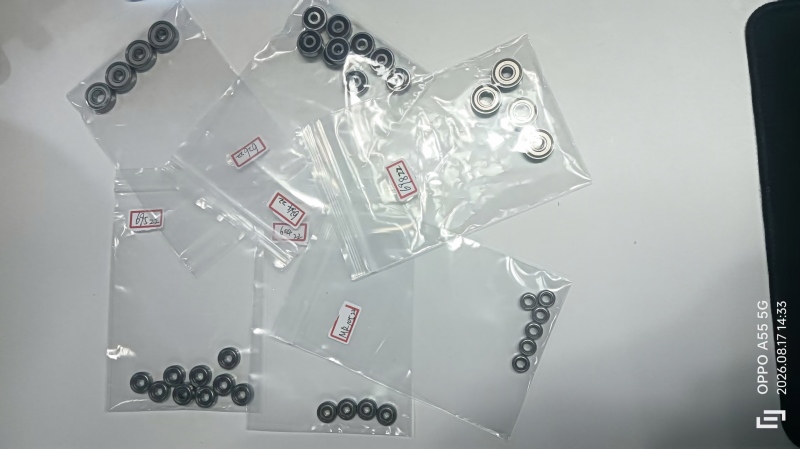 60‑series‑miniature‑bearing‑samples‑698zz‑MR105zz.jpg