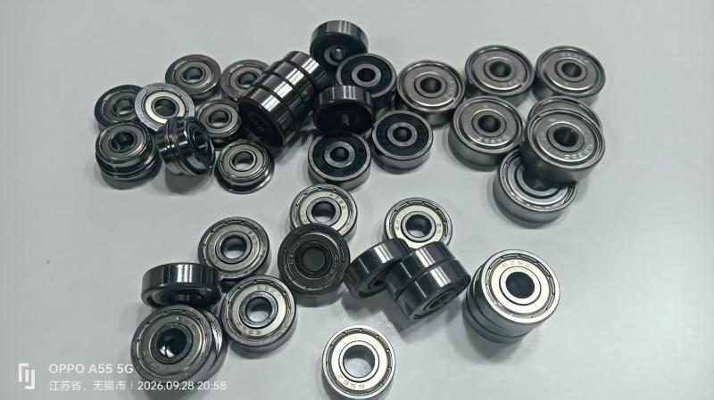 Miniature groove ball bearing.jpg